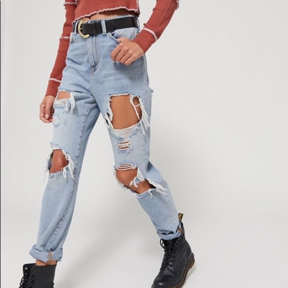 BDG High Waisted Mom Jean - Destroyed Light Wash
